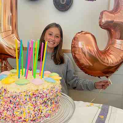 Party Cake & Treats