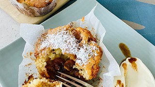 Toffee Apple Cinnamon Muffins