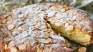 Dunowen Apple Cake